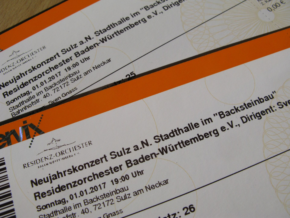 Der Gewinn: 2 Karten für das Neujahrskonzert am 1. Januar 2017 in Sulz a.N., mit Carsten Lepper und Isabel Dörfler. konzertresidenzorchester