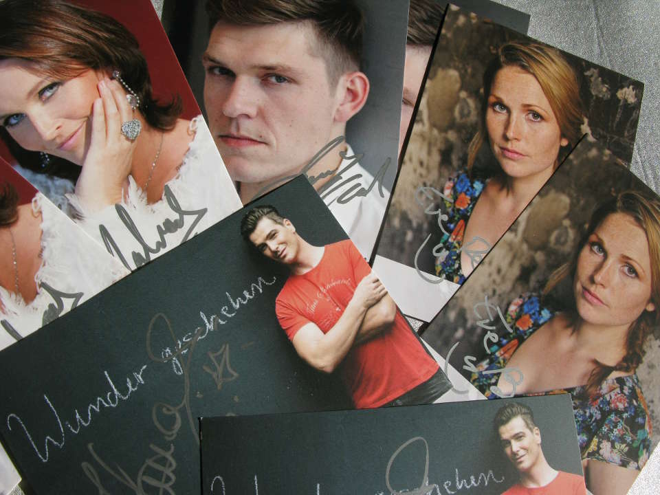 Ein tolles Konzert, vier klasse Künstler - und zwei Mal das komplette Autogrammpaket für Euch. november rain verlosung 2017 wunder