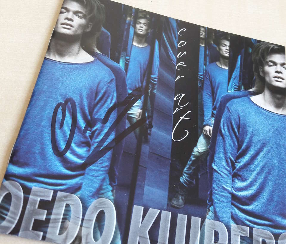 Der Gewinn in der aktuellen Verlosung bei Summer-Fun 2017 ist ein signiertes Exemplar der CD Cover Art von Oedo Kuipers. oedo
