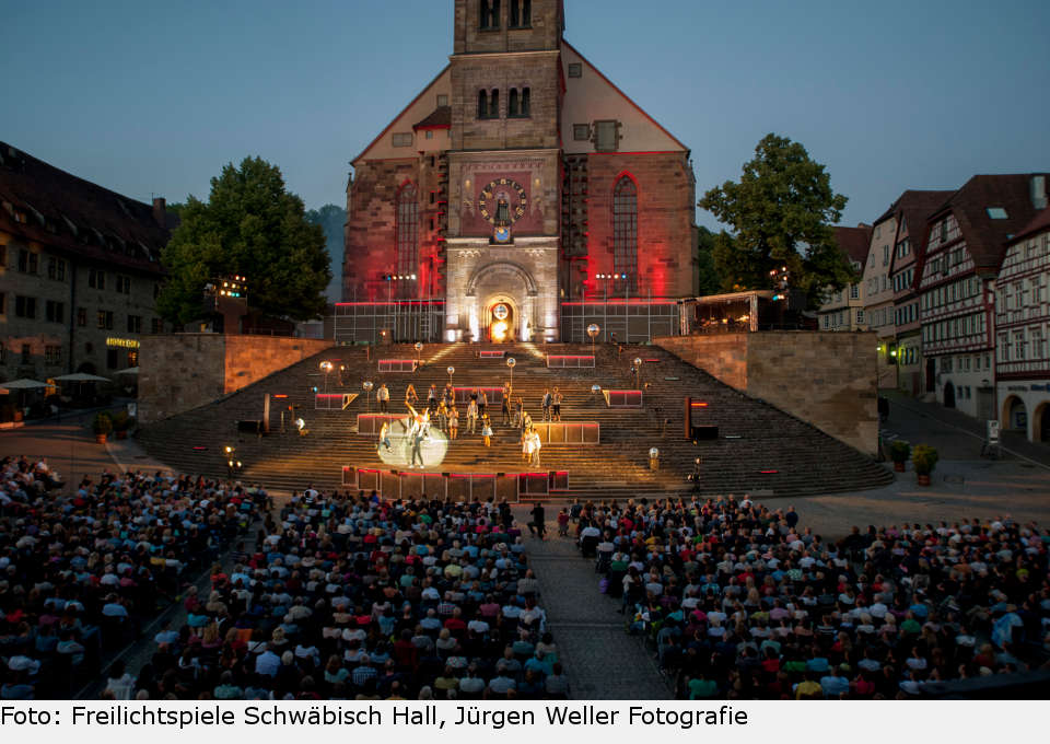 Auf der Großen Treppe zeigen die Freilichtspiele Schwäbisch Hall im Sommer 2019 das Musical „Aida“. schwaebisch hall freilichtspiele