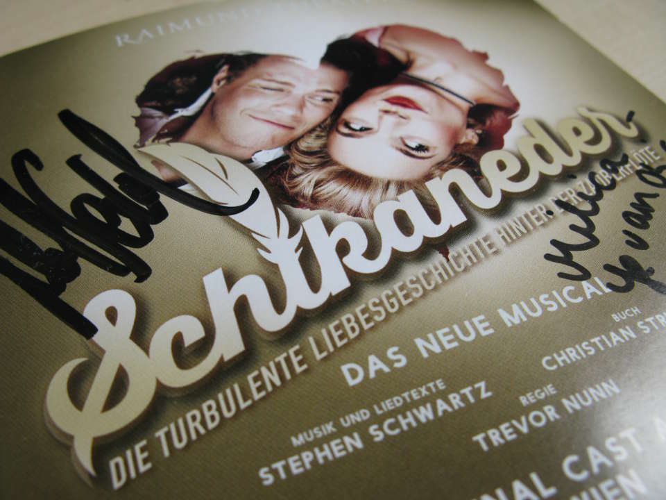 Der Gewinn in der ersten Verlosung bei Summer-Fun 2017 ist ein signiertes Exemplar der CD "Schikaneder". schikaneder cd verlosung