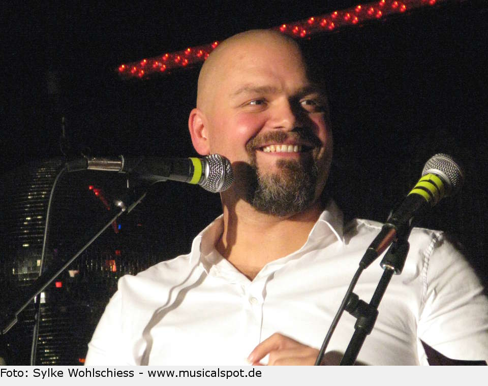 Enrico De Pieri: "Auf ein Wort" im Stage Club Hamburg. enrico 15