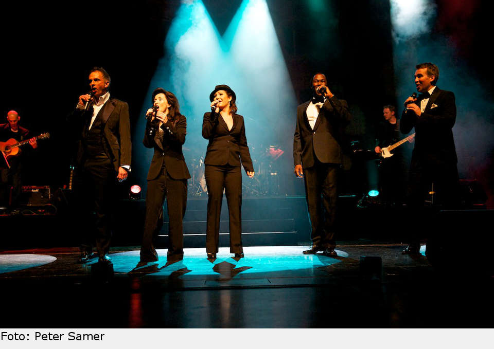 "Thank you for the Music" silvestergala03