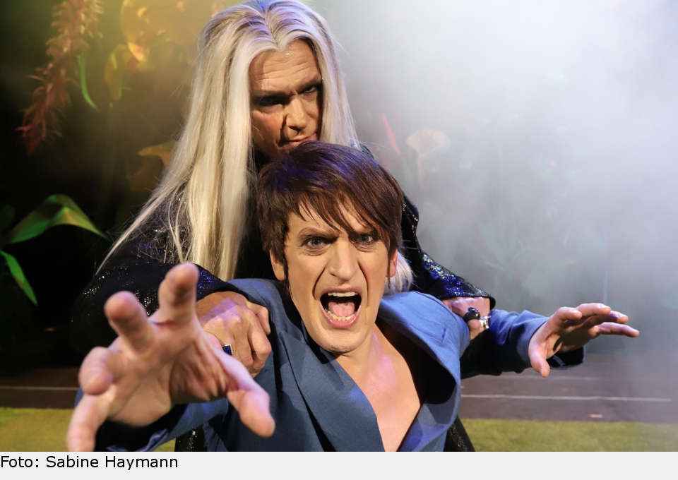 „Everyman“ - das Musical im Theater Pforzheim, mit Chris Murray in der Titelrolle und Vanden-Plas Leadsänger Andy Kuntz als Death. everyman musical pforzheim 01