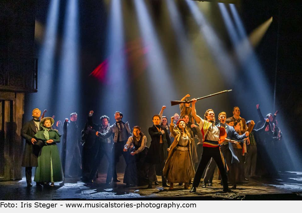 les miserables musical uk tour zuerich 02
