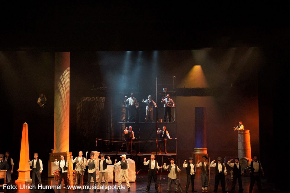 'König Ludwig will auf Erden, was kein Himmel je versprach: Arbeiter soll'n Künstler werden. Darum folgen wir ihm nach.' ludwig musical fuessen 2018 152