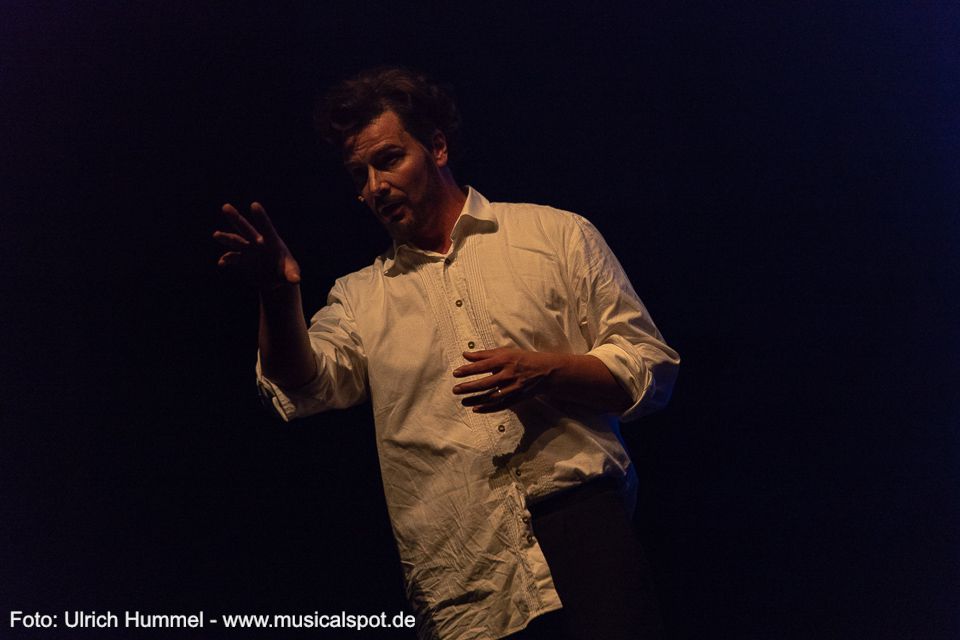 'Geliebte Berge, göttergleich. Seht Euren König trauern.' ludwig musical fuessen 2018 228