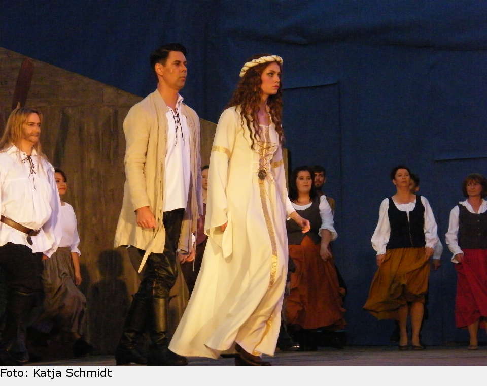 Begeisterung sieht anders aus. the pirate queen 24