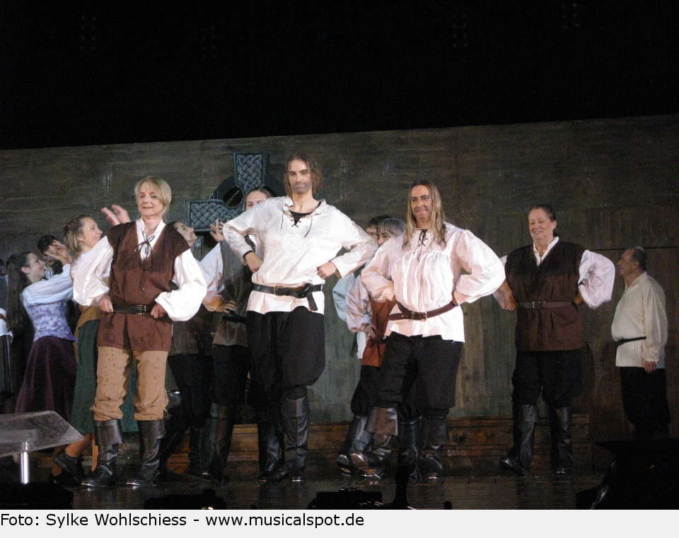 … bei dem die Tänzer zeigen können, was sie in der theatereigenen Tanzschule gelernt haben. the pirate queen 35