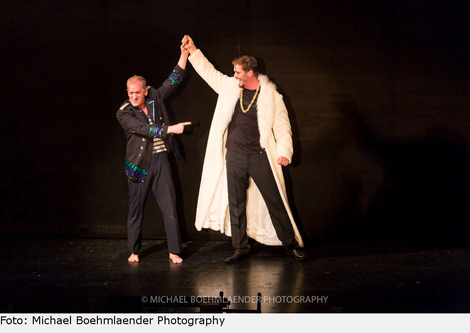 Wenn ich nur will - dann sing ich halt auch ohne Drehbühne. Meinen Chris Murray und Jan Ammann. ring musical konzertant fuessen 2018 02