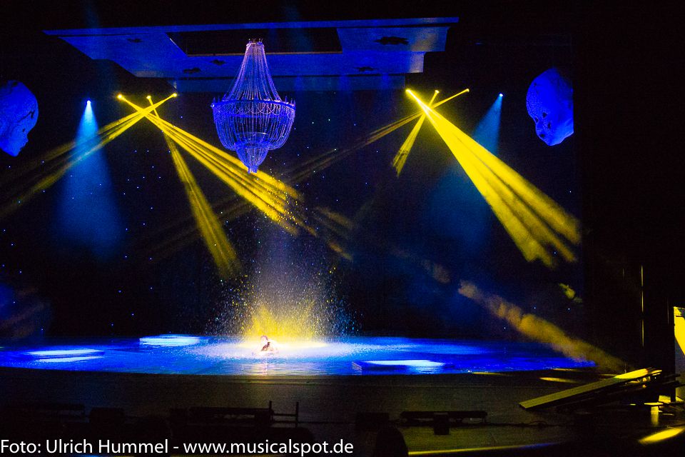 Fanastische Lichteffekte bei „Der Ring - das Musical“ - 1 x 2 Tickets liegen im Osternest von MusicalSpot.de. ring musical fuessen 2018 018